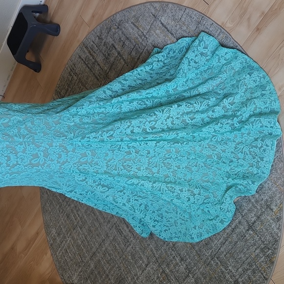 NWT size 10 aqua blue prom/pageant/evening gown by La Femme - Picture 7 of 7